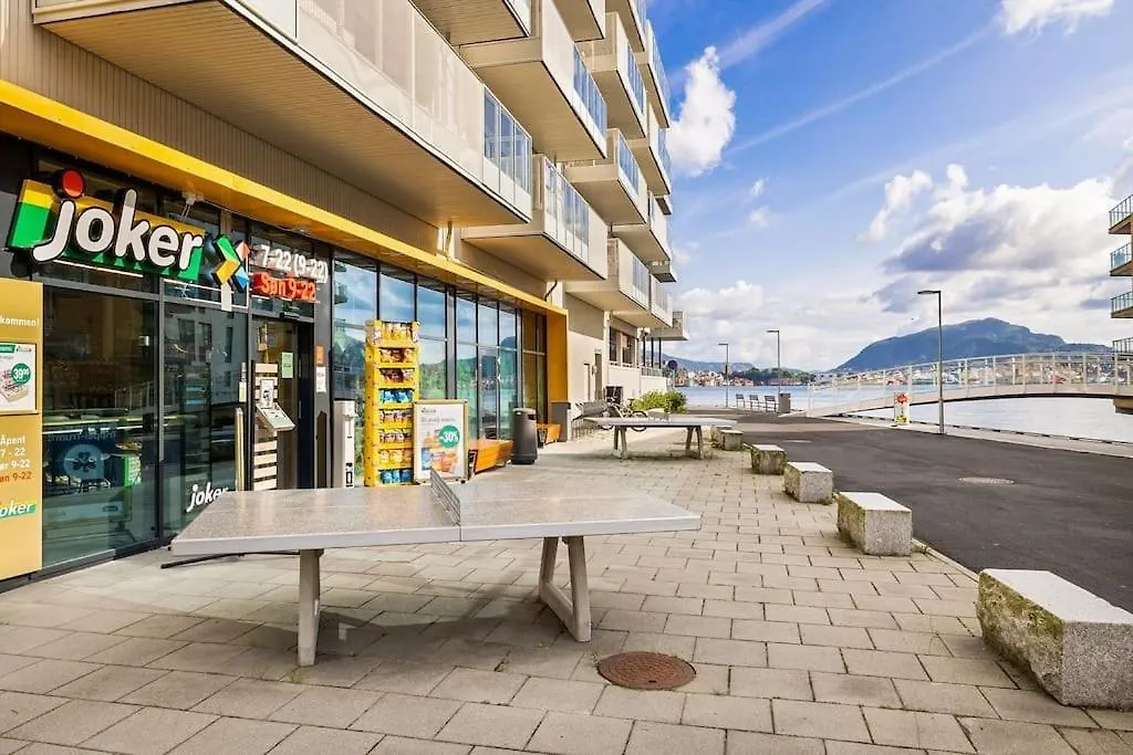 Ferienwohnung Moderne Bergenshus Med Privat Hage Og Parkering 0*, Bergen Norwegen