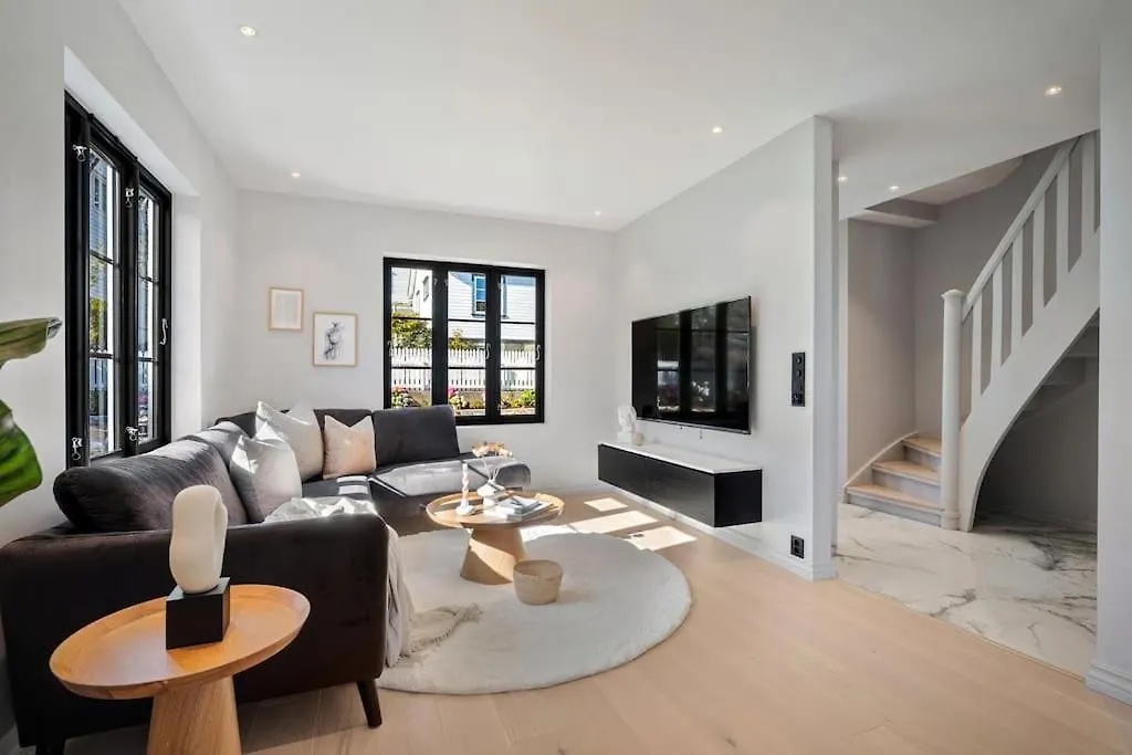 Ferienwohnung Moderne Bergenshus Med Privat Hage Og Parkering Norwegen